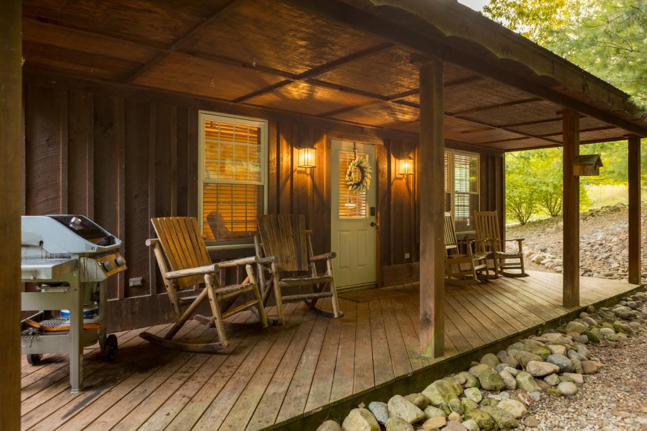 Blue Spruce . Trailside Lodging Villa Millersburg Exterior photo